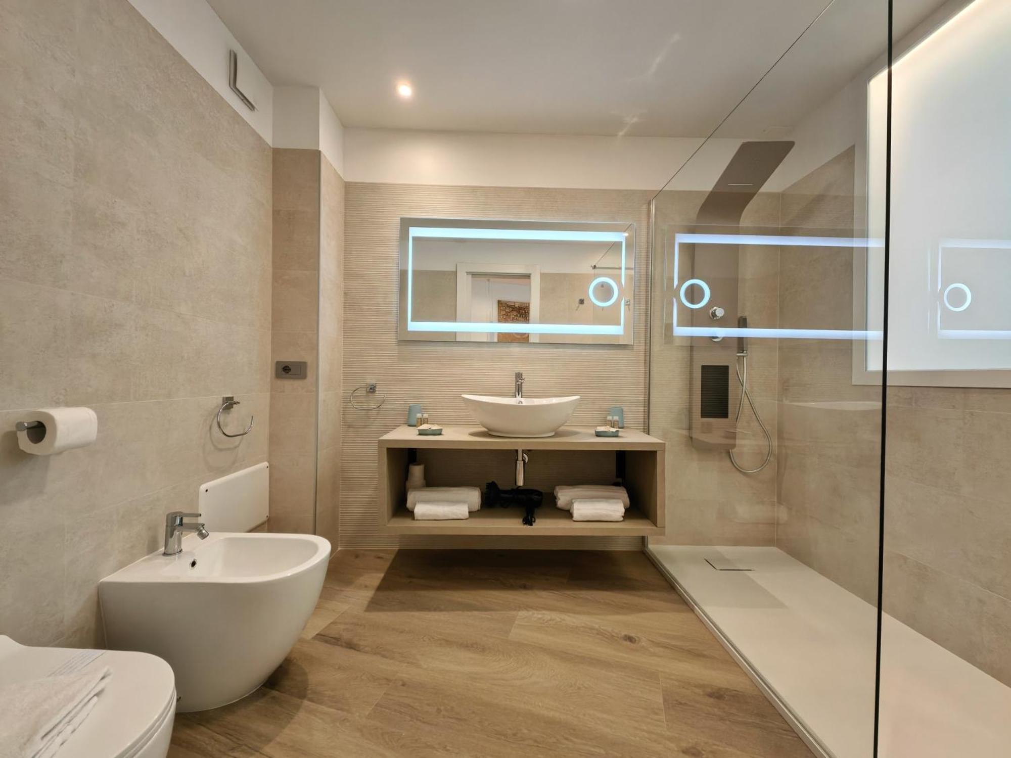 Galleria Roma Art Guesthouse Oristano Ngoại thất bức ảnh