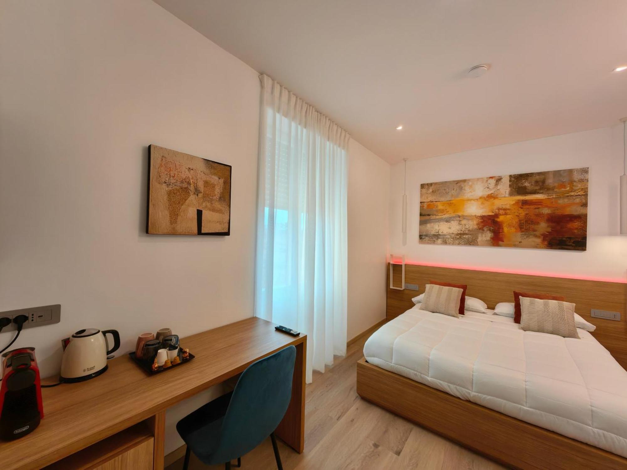 Galleria Roma Art Guesthouse Oristano Ngoại thất bức ảnh