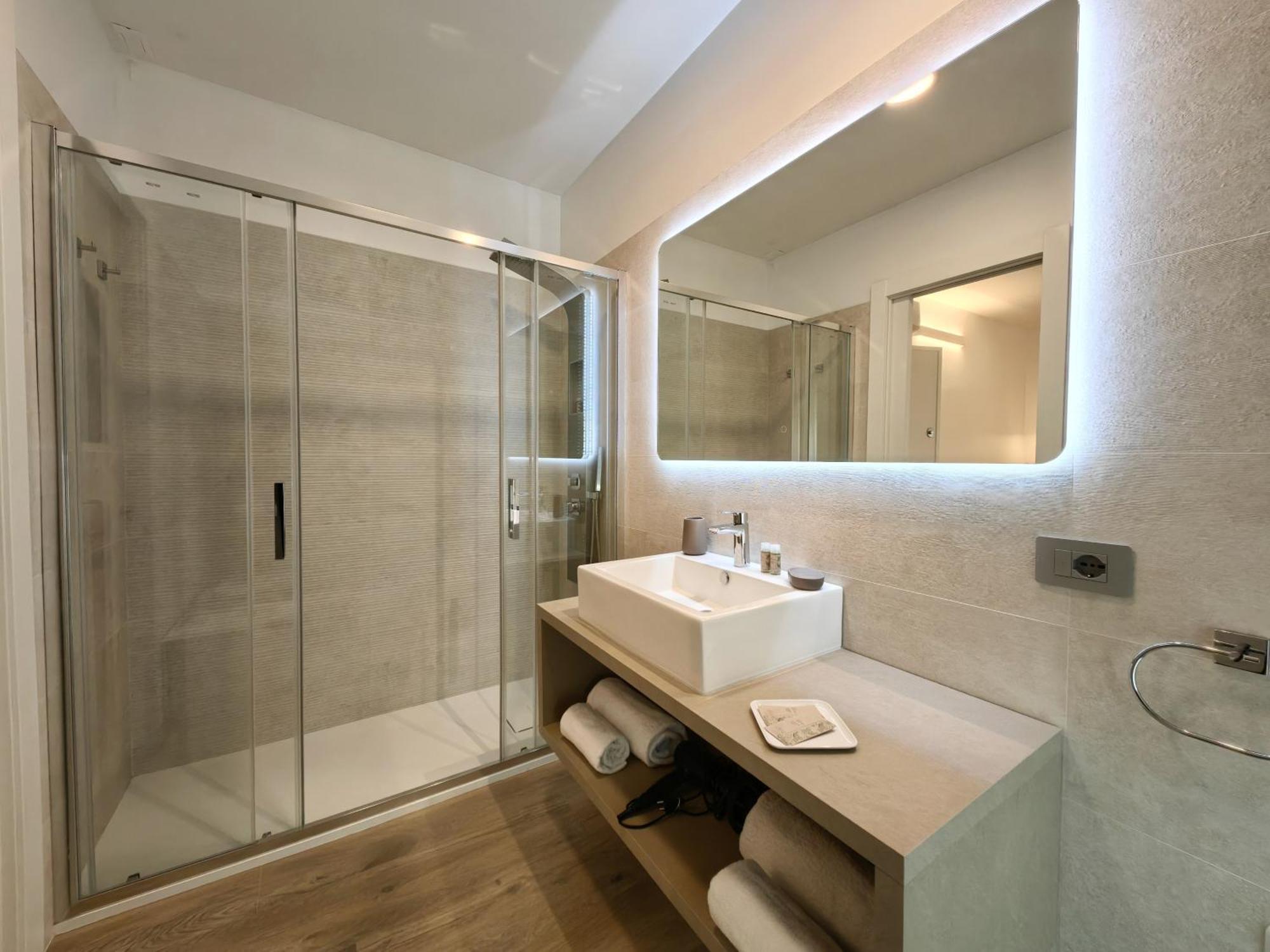 Galleria Roma Art Guesthouse Oristano Ngoại thất bức ảnh
