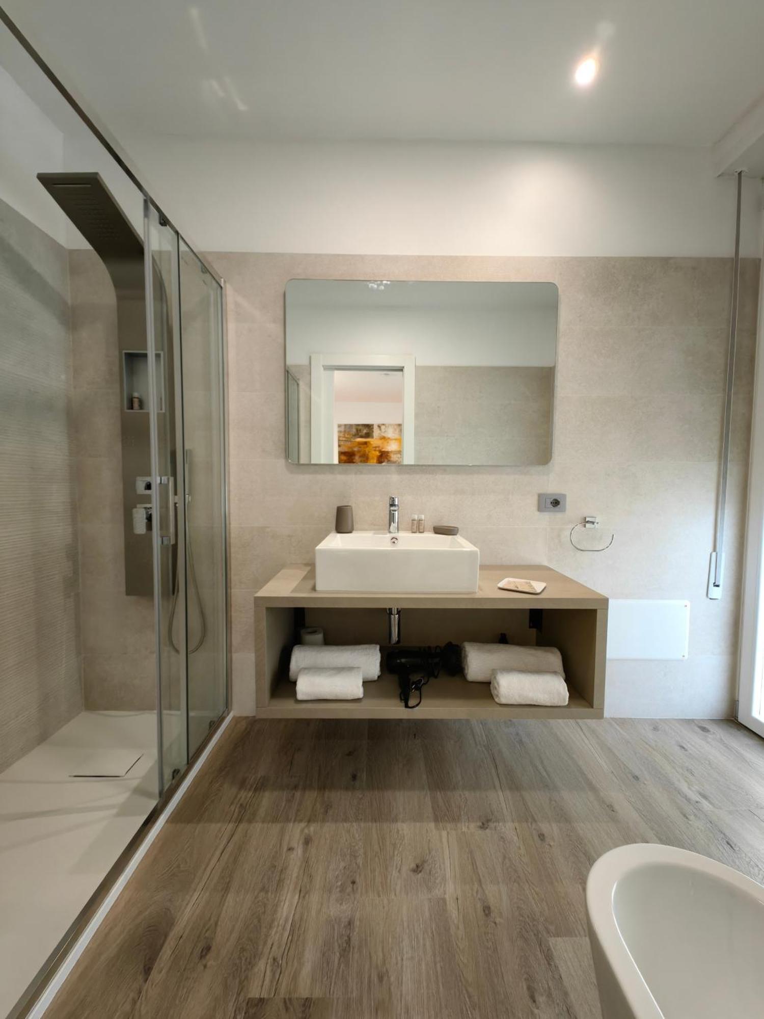 Galleria Roma Art Guesthouse Oristano Ngoại thất bức ảnh