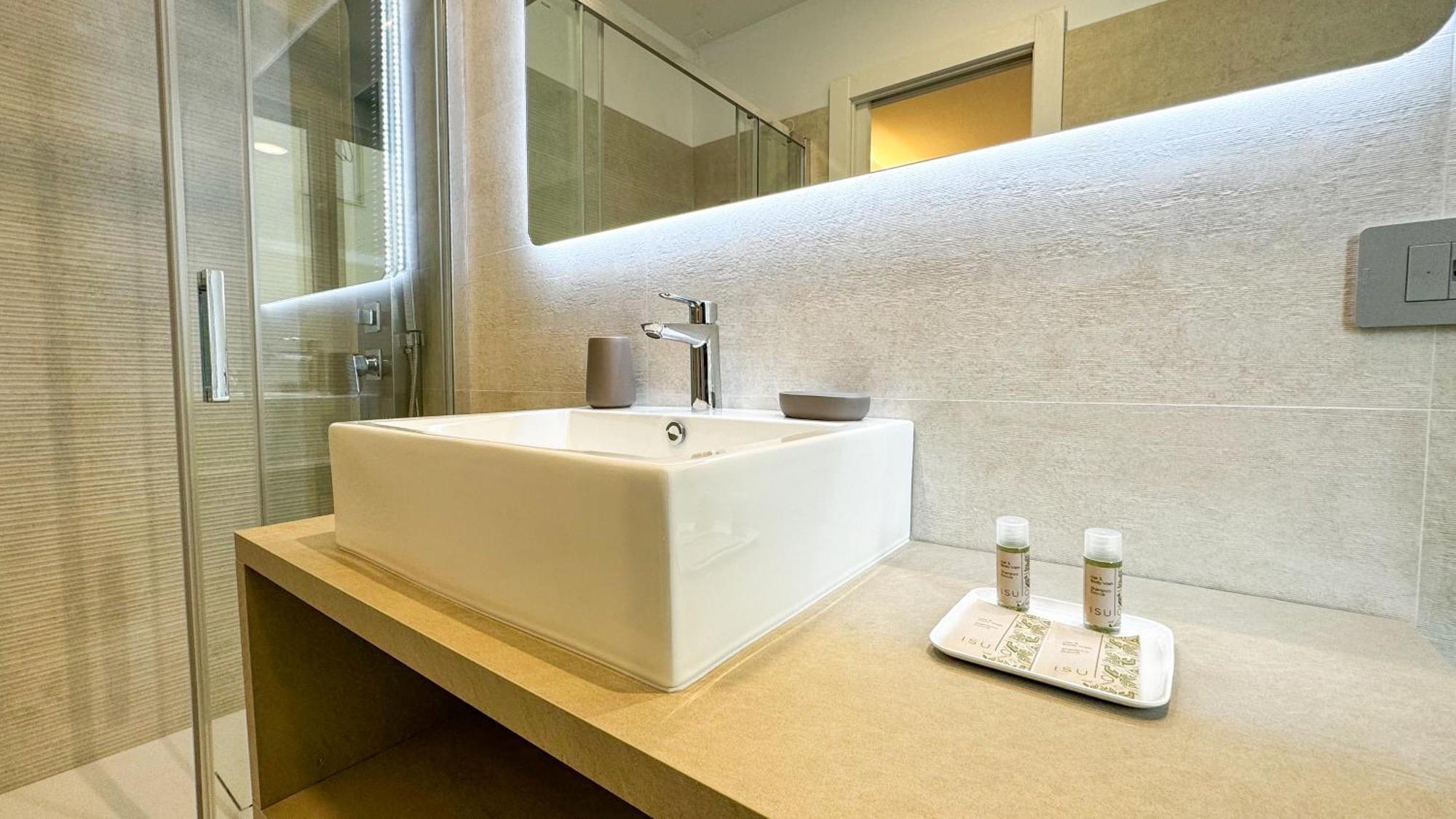 Galleria Roma Art Guesthouse Oristano Ngoại thất bức ảnh